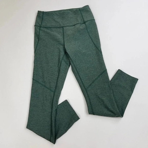 Outdoor Voices Warmup 3/4 Leggings Hunter Green - Picture 2 of 8